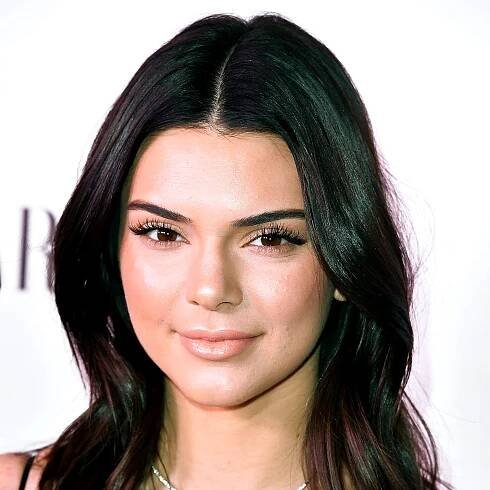 Kendall Jenner's NYFW Backstage Beauty Lessons