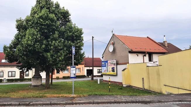 Fotografie - Tlumačov, Holešovská Zastávka autobusu, - 02.07.2023