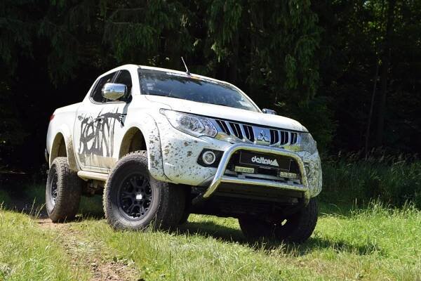 Mitsubishi L200 od delta4x4. Kvalitní homologované úpravy.