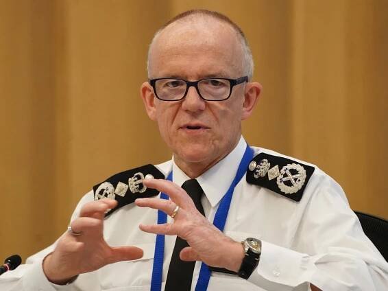 Met chief says ‘hundreds’ of officers will be removed within next few years