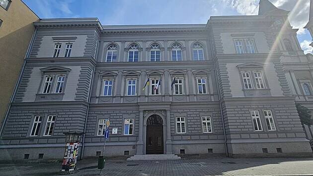 Anonym hrozil střelbou na fakultě v Ostravě, zadržela ho zásahovka