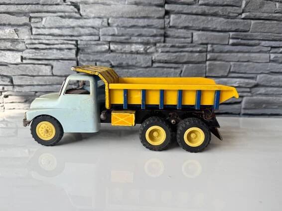 KDN Tatra 138 sklopka