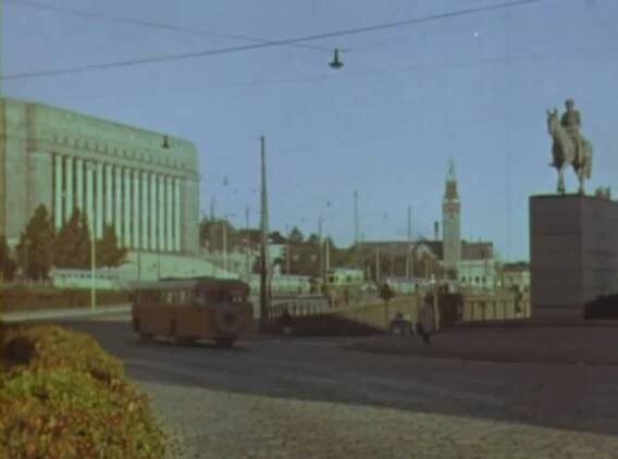 Postiautolla Suomea pitkin ja poikin - Z filmu
