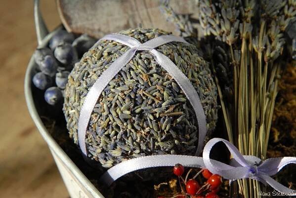 Aranžmá z Provence - Zimní a vánoční dekorace - Podzimní a zimní dekorace - Podzimní a zimní dekorace - HANA-KYTICE.cz