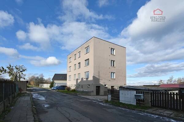 GOLČŮV JENÍKOV, BYT 3+kk, 65 m², ZAHRADA 262 m², GARÁŽ