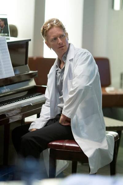 Caprica 1.02 Rebirth - Eric Stoltz