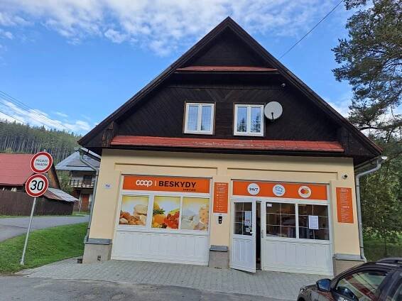 COOP Beskydy | Maloobchodní prodejny smíšeným zbožím | Výroba | Nemovitosti - Nová prodejna 24/7 COOP Beskydy partner Bílá