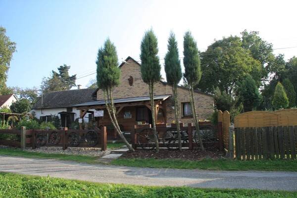 Cottage Defurovy Lazany - cottage in the South American country style with swimming pool in South Bohemia | Czech and Slovakia