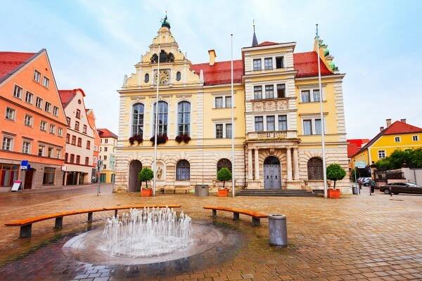 Ingolstsadt Rathausplatz, mit Rathausgebäude