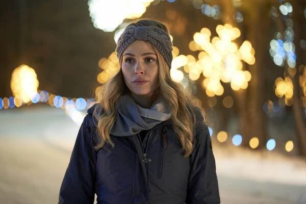 Baby, It's Cold Inside - Z filmu - Jocelyn Hudon