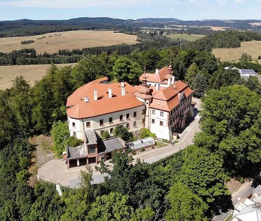 Fotogalerie • Zámek Bezdružice (Zámek) • Mapy.com
