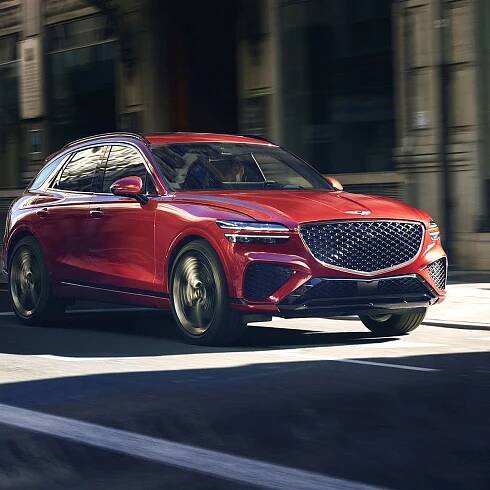 Luxusní SUV Genesis GV70 odhaluje motory. Má benzinový šestiválec i turbodiesel
