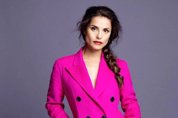 [100+] Charlotte Riley Wallpapers