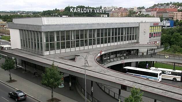 Dolní nádraží v Karlových Varech.