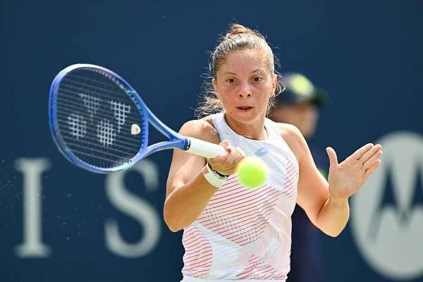 Tennis Tracker: Chorvatka vyřadila ruskou favoritku a vyzve Muchovou. Siniaková postupuje