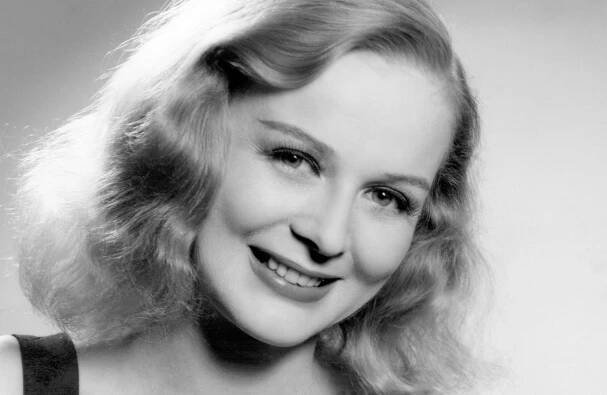 21 Surprising Facts About Gloria Stuart