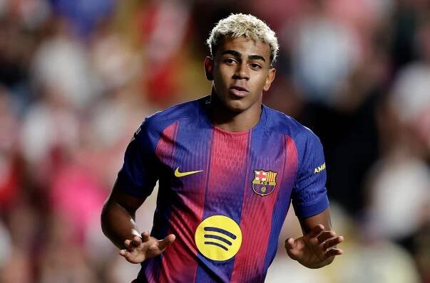 Rayo Vallecano v FC Barcelona - LaLiga EA Sports