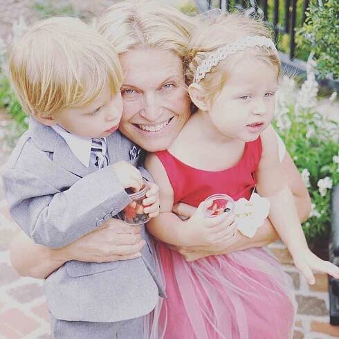 Tosca Musk with her kids