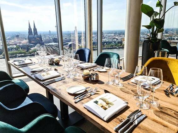 Restaurant Köln Rhein - KölnSKY - Ihre Eventlocation in Köln