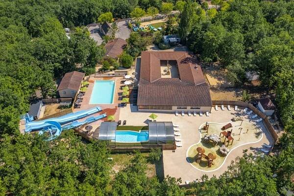 Camping Lou Castel | 4* | Dordogne| VacanceSelect.com