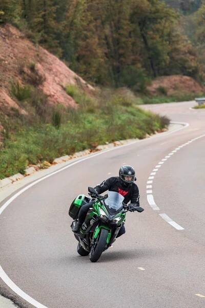 Kawasaki Ninja 1100SX 2025: prvé dojmy z okolia Barcelony - motocykel.sk