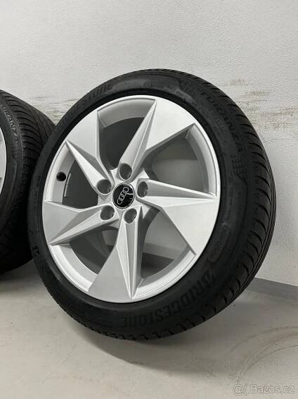 Audi A3 letní alu kola 225/45 R17