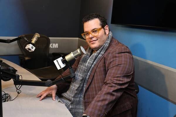 Josh Gad Reveals He’s Lost 40 Lbs on GLP-1 Medication