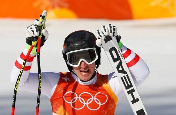 Mayer ukončil norskou nadvládu v super-G, Češi skončili za elitní třicítkou