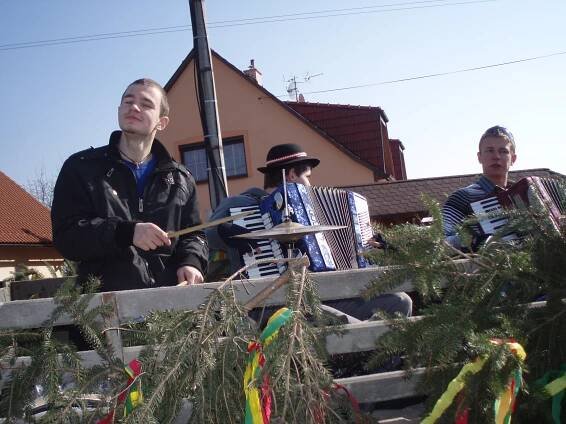 Fašiangy 2011 | Obec Kameničany
