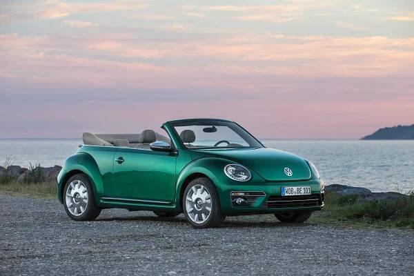Volkswagen Beetle: Podrobné specifikace vozidel & Interaktivní nástroj pro srovnání