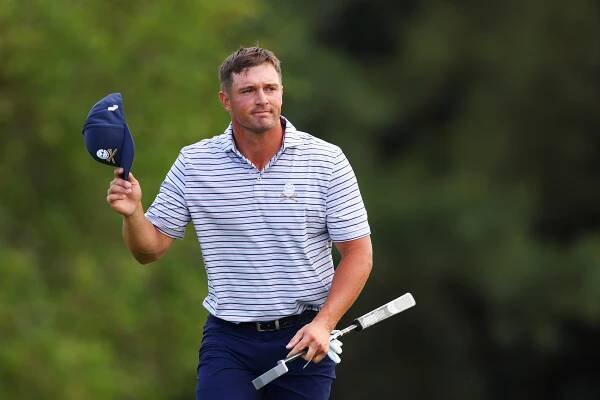 DeChambeau rozstřílel Augustu. Woods pod parem, ale v pátek ho na Masters čeká 23 jamek
