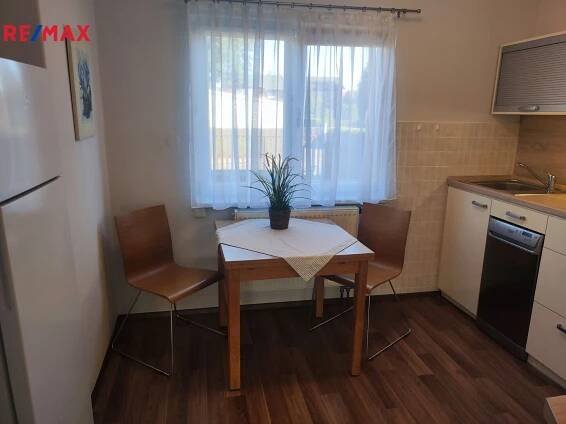 Pronájem bytu 2+1 65 m², Mrštíků, Pardubice - Ohrazenice