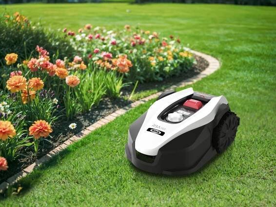 M900-robot-mower-pic.1