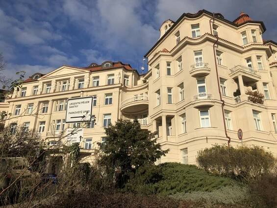 70 let podolské porodnice. Chystají nové oddělení a pracují na přelomových výzkumech