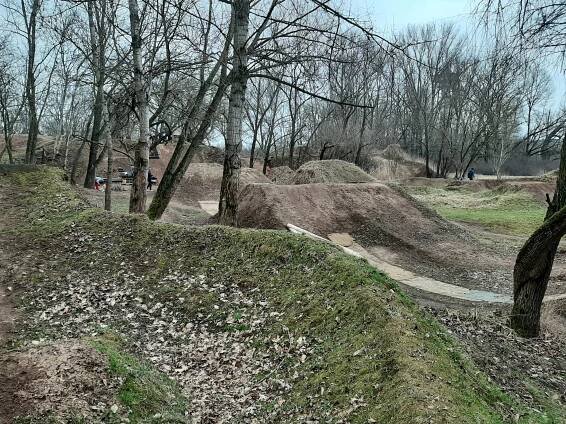 Fotogalerie • Dirty park Pardubice (Bikros, BMX) • Mapy.com