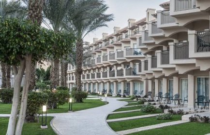 Hotel Pyramisa Beach Resort Sahl Hasheesh, Egypt Sahl Hasheesh - 8 390 Kč (̶1̶6̶ ̶4̶8̶2̶ Kč) Invia