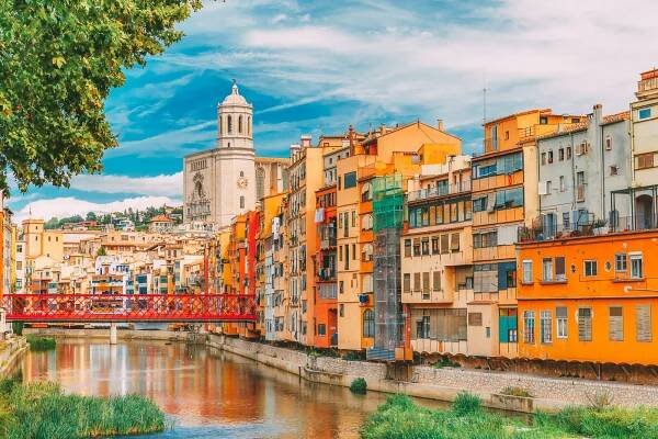 17 Colourful Towns And Cities To Visit In Europe! (18)