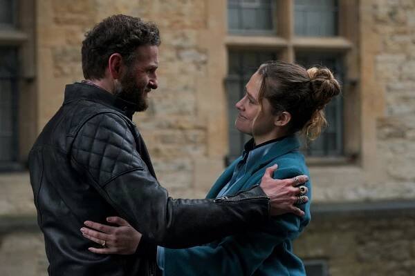 Čas čarodějnic - Epizoda 6 - Z filmu - Steven Cree, Teresa Palmer