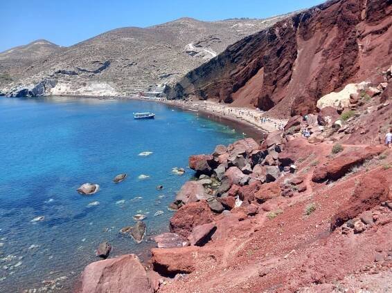 Guide to Santorini: Ráj miliardářů, jehož kouzlo by měl zažít každý | Forbes