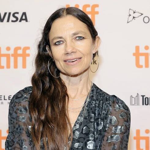 Justine Bateman on Her Decision to Forgo Botox: ‘I Think I Look Rad’