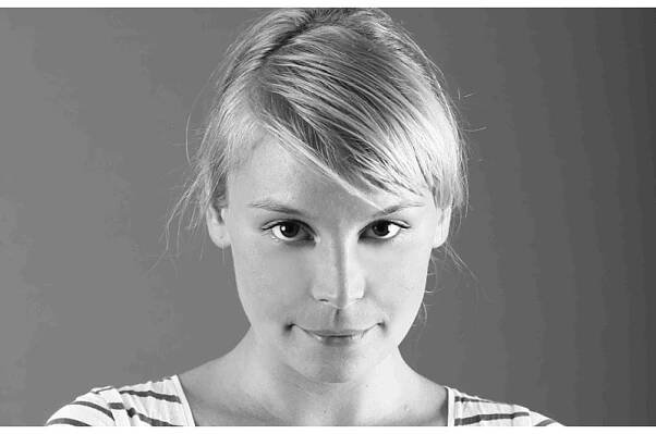Na ostravské divadelní scéně září nová hvězda - zpívající herečka Veronika Lazorčáková