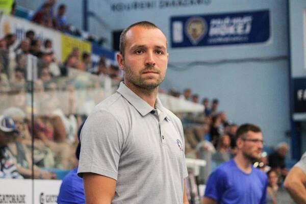Premiérový gól hokejistů Motoru v letošní sezoně dal mladík Jakub Káník