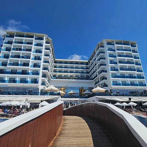 AZURA DELUXE RESORT & SPA - Updated 2025 Prices & Hotel Reviews (Turkey/Avsallar)
