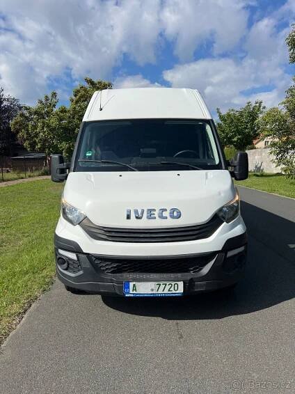 Iveco Daily 35S160 2,3 Hi-Matic 6míst - Praha - západ