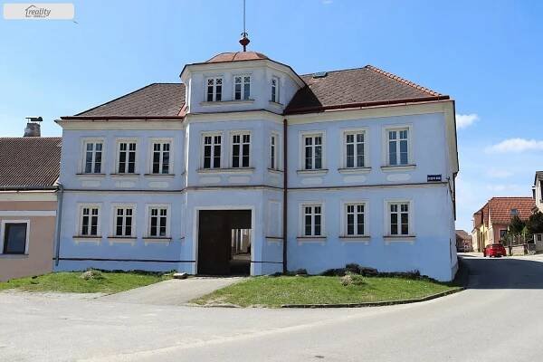 Prodej ubytovacího objektu 1 866 m2