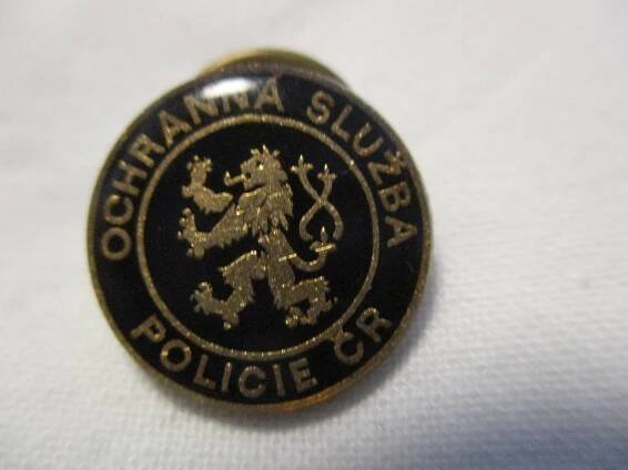 - ODZNAK : OCHRANNÁ SLUŽBA POLICIE ČR - ČÍSLOVANÝ - ČERNÝ - pr.17mm - - Sběratelství