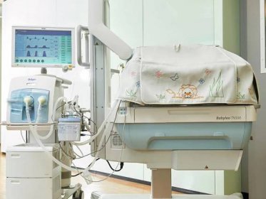 Neonatal Infection Prevention - Neonatal infection prevention in a Draeger incubator