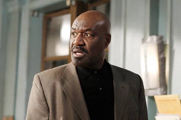 Zákon a pořádek: Útvar pro zvláštní oběti - Baggage - Z filmu - Delroy Lindo