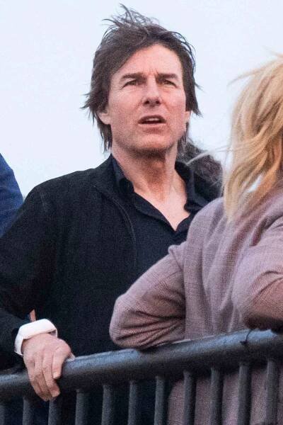  Tom Cruise looks on ahead of Coldplay performing during day four of Glastonbury Festival 2024 at Worthy Farm, Pilton on June 29, 2024 in Glastonbury, England.