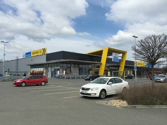 Hypermarket Albert Znojmo - Rofox spol. s r.o.